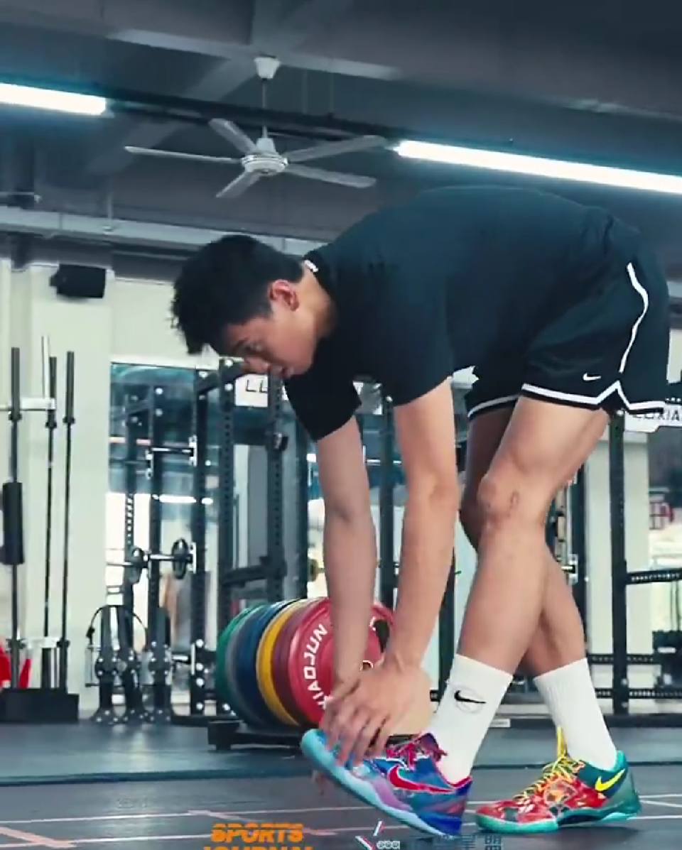 受伤的中国, Frl, 明年夏天看