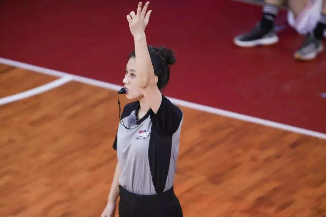 后来随着亓, img, 女裁判 后来随着亓, img, 女裁判