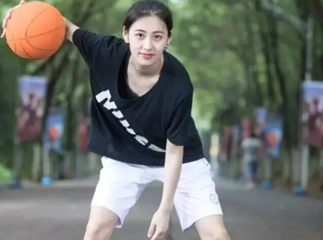 运动员也能 运动员也能