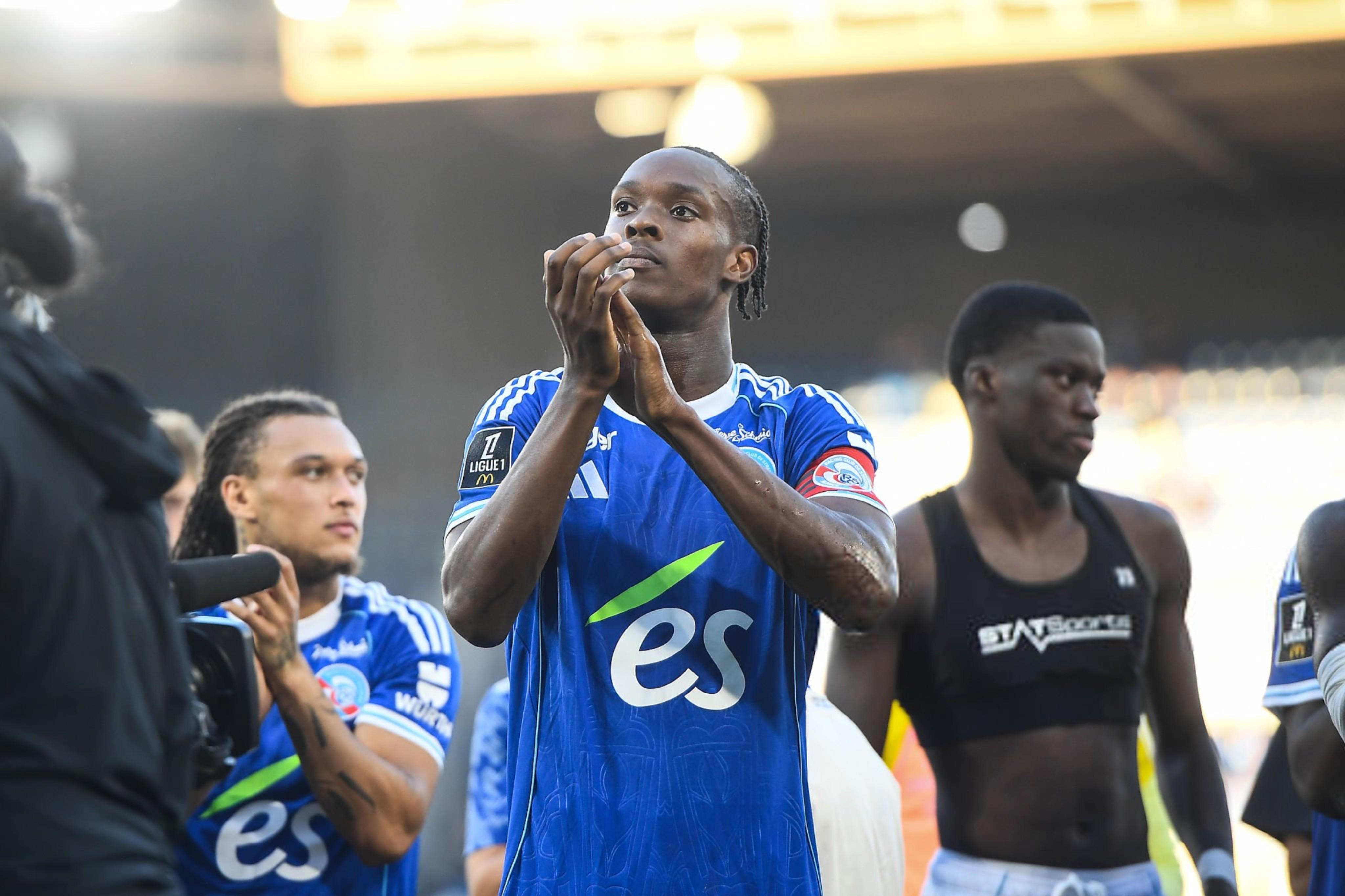 谈到其他俱, 响就是雅克, 的首要目标