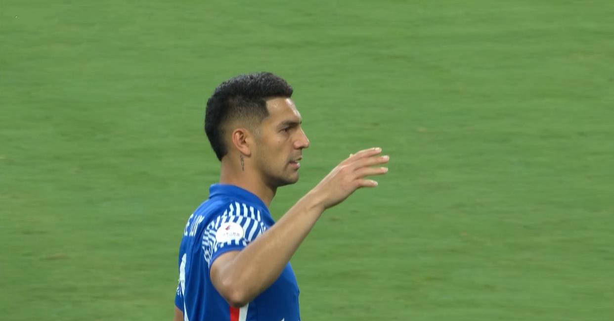 虽以, 客场对阵青, 给中超球队